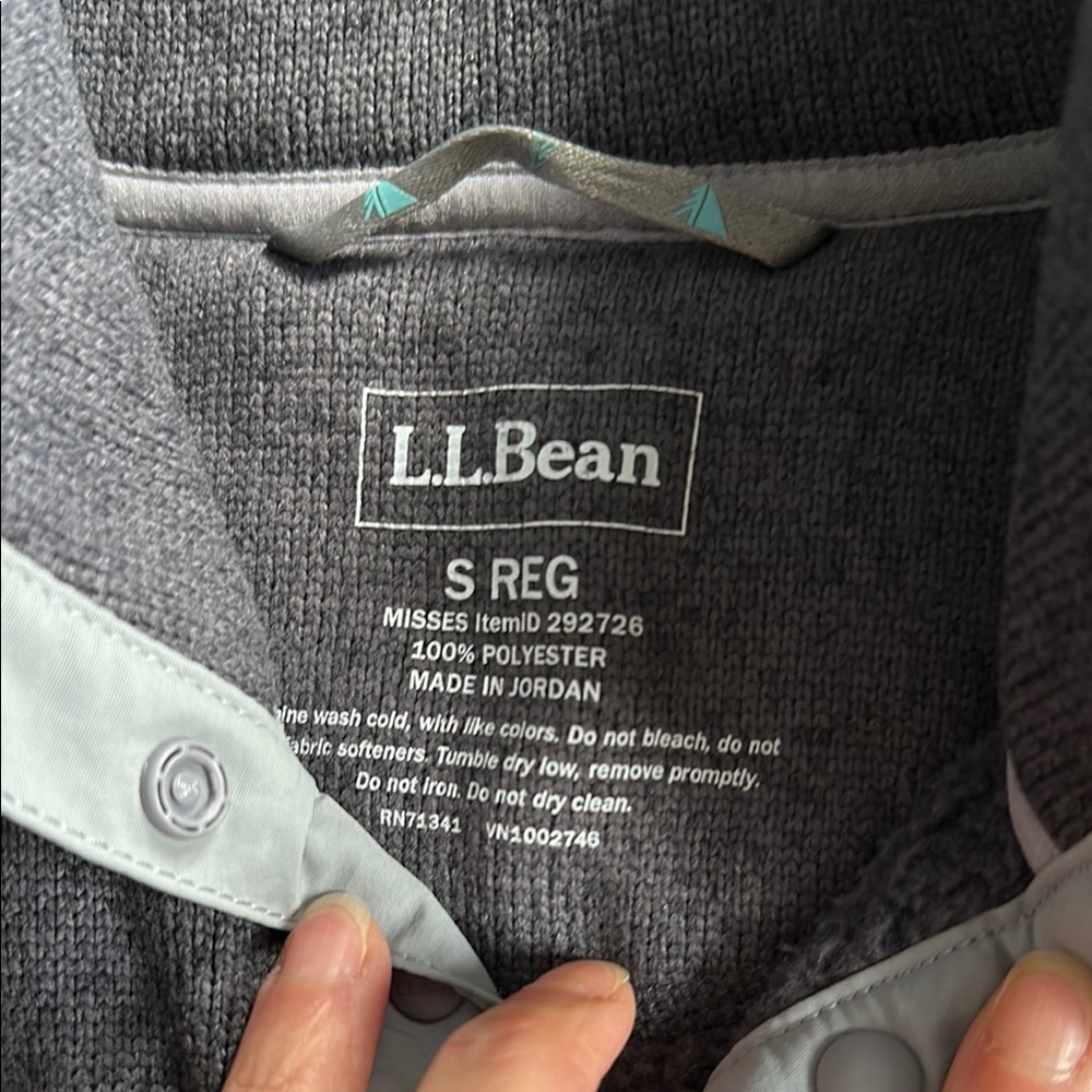 L.L.Bean Dark Gray Fleece Pullover - Picture 2 of 3